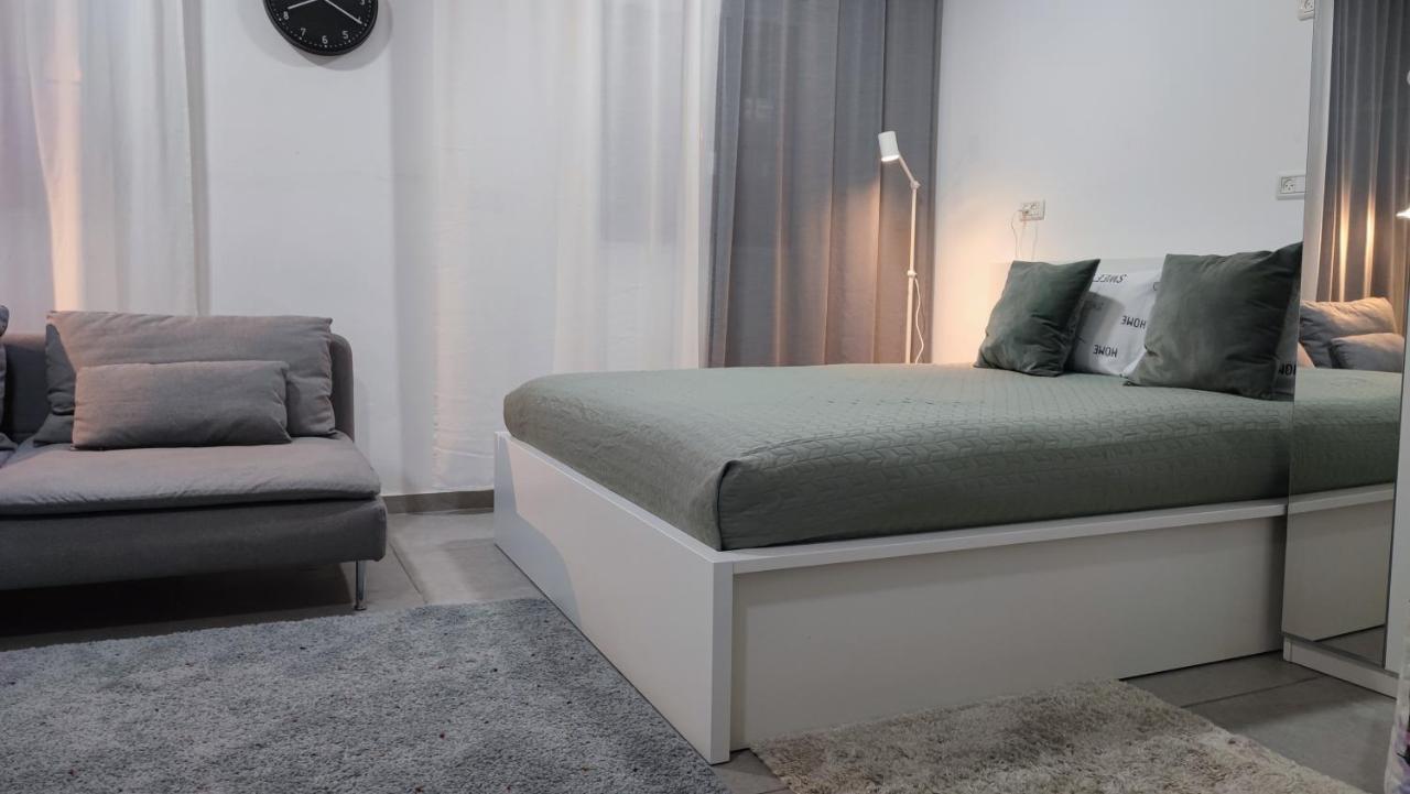 Studio Apartment 12 Minutes From Bahai'S Garden Hayfa Dış mekan fotoğraf